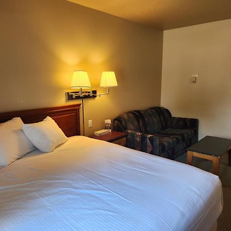 Waterton Lakes Lodge Resort Dış mekan fotoğraf